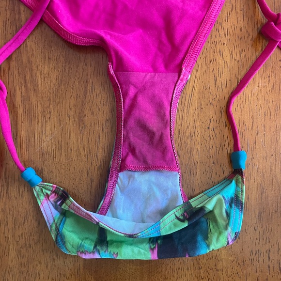 ERES Pink Blue Green Design Bikini Set Size 8 Top with Size 10 Bottom - Picture 8 of 8